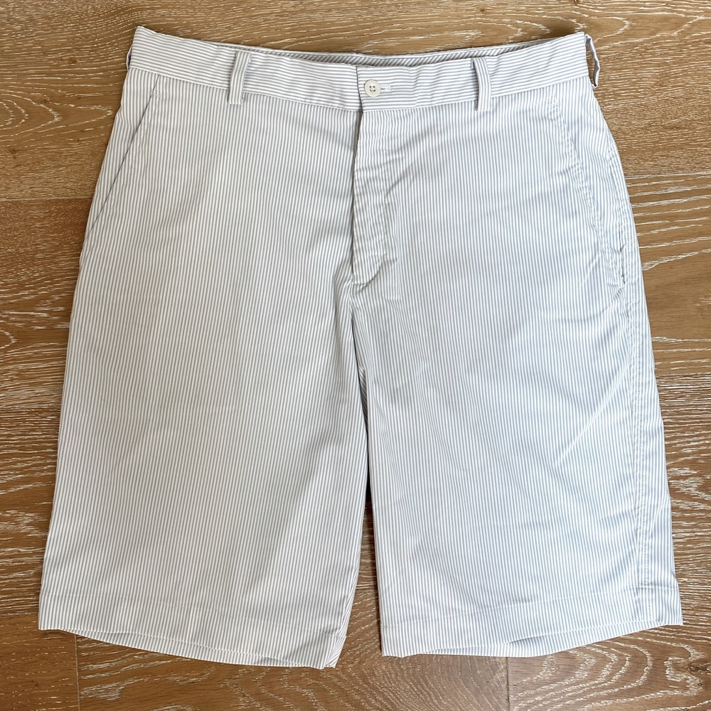 Nike Men’s Golf Shorts - Gray & White stripe / Size 32.  Barely worn.